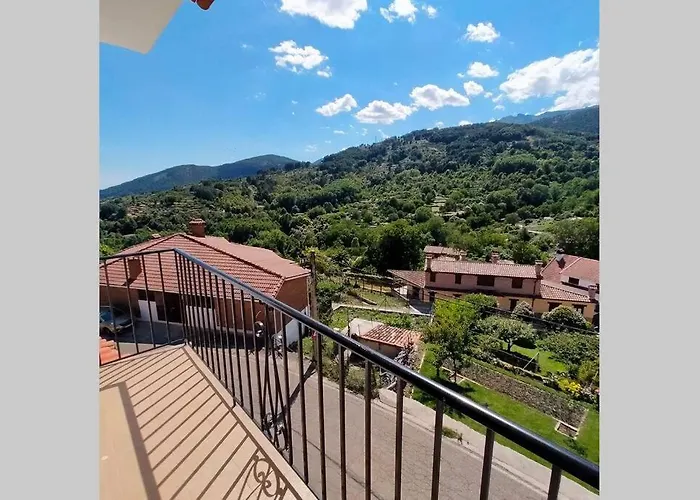 Apartment Vistas A Gredos. El Arenal (Castile and Leon)